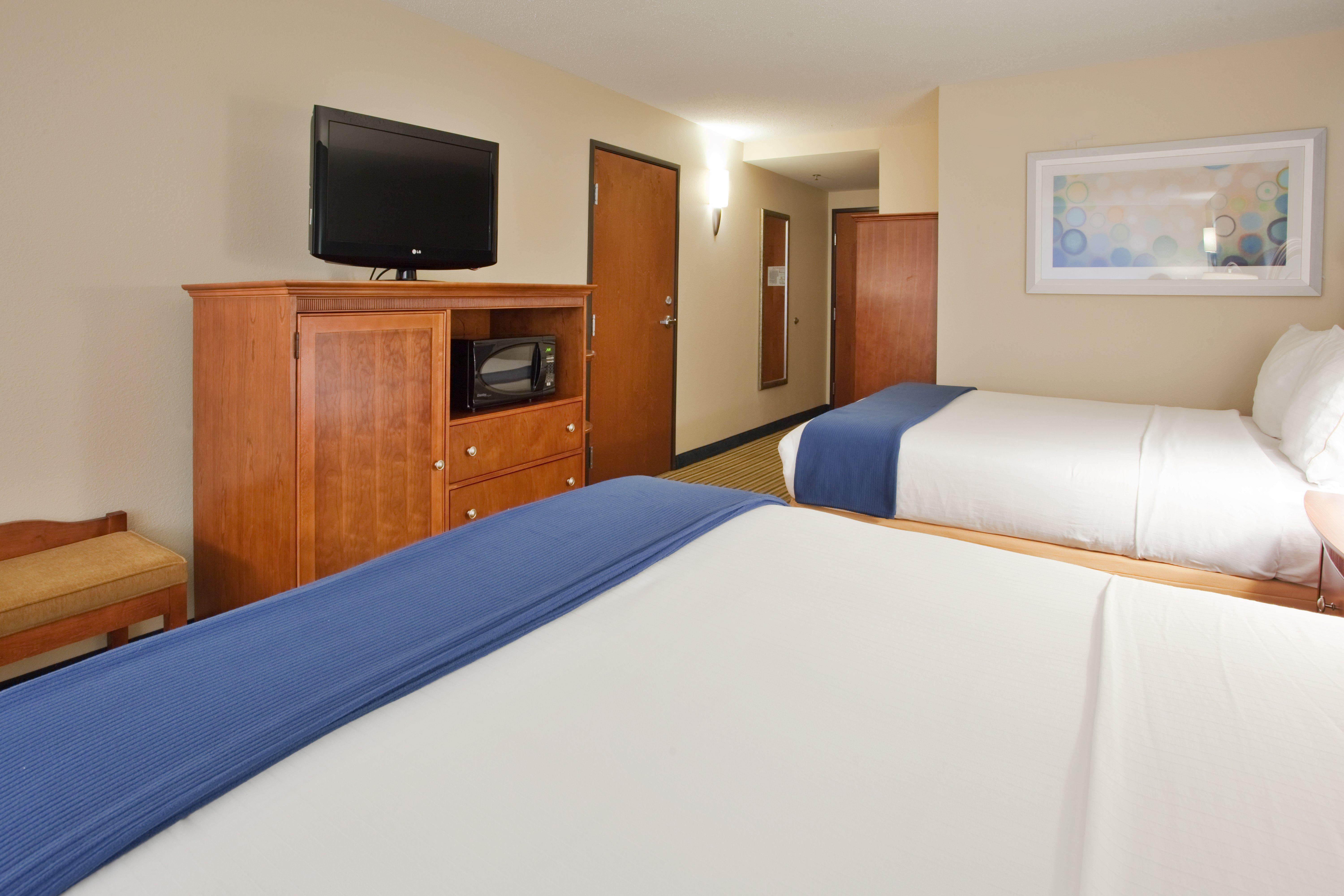 Holiday Inn Express Hotel & Suites Fredericksburg By Ihg Ngoại thất bức ảnh