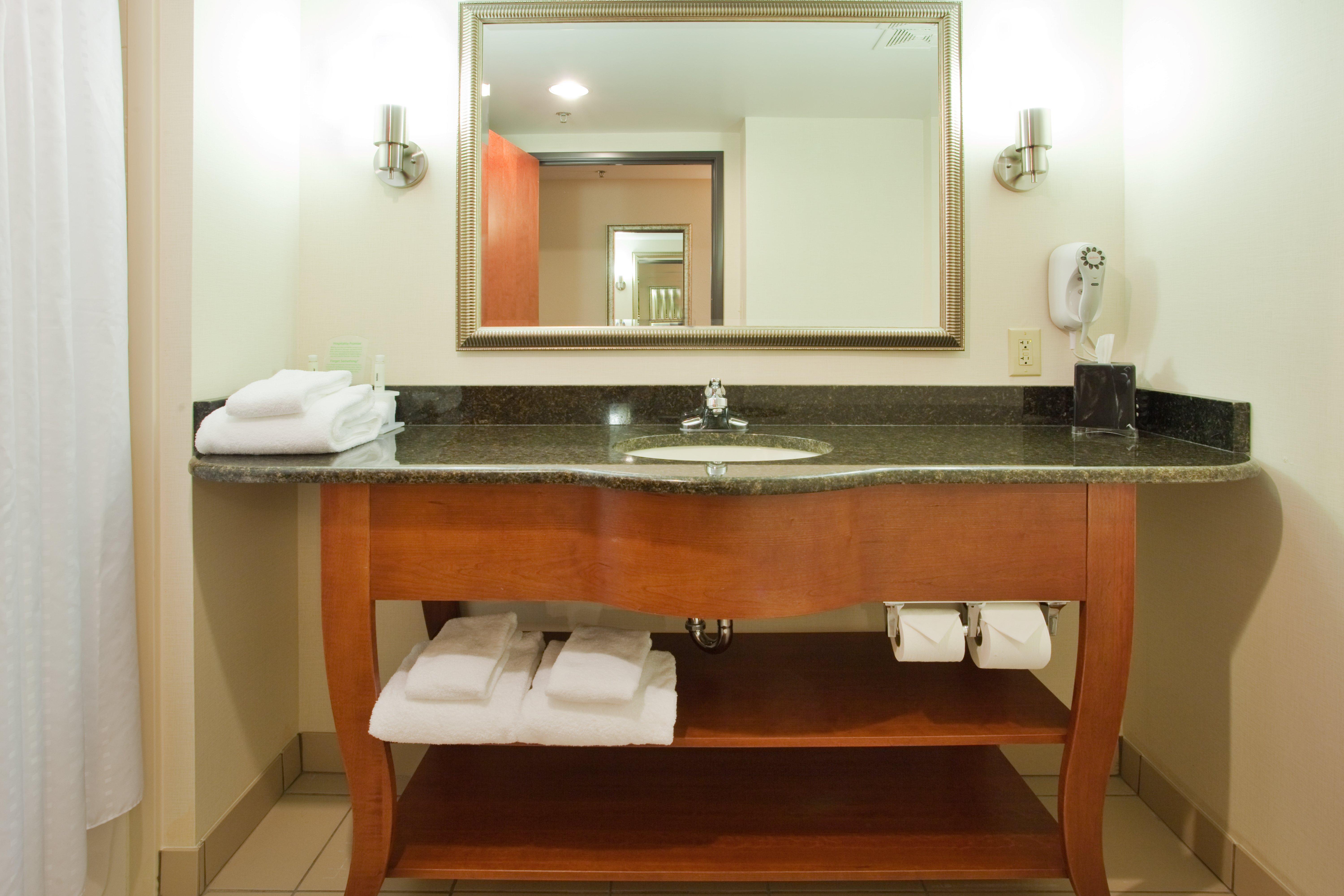 Holiday Inn Express Hotel & Suites Fredericksburg By Ihg Ngoại thất bức ảnh