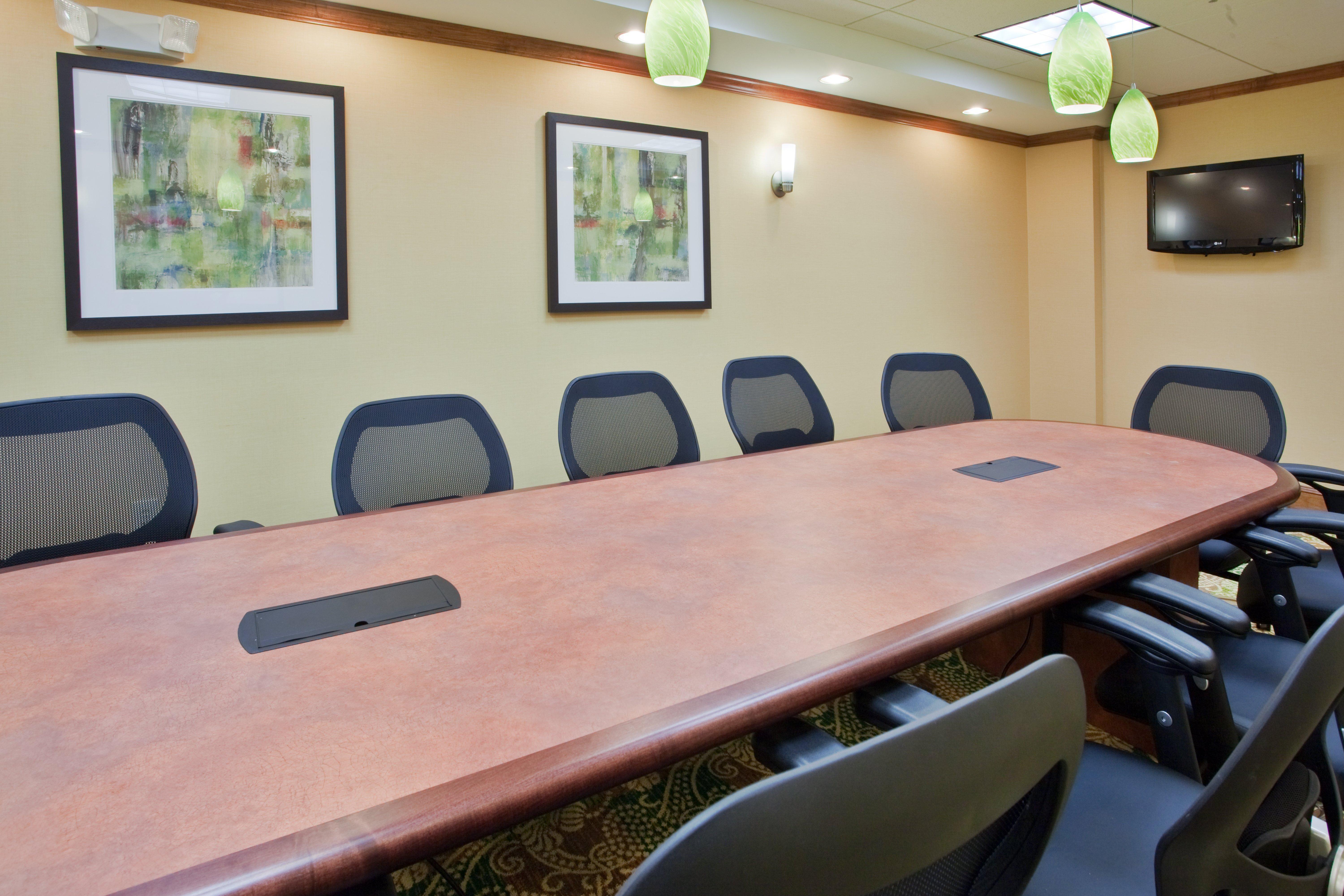 Holiday Inn Express Hotel & Suites Fredericksburg By Ihg Ngoại thất bức ảnh