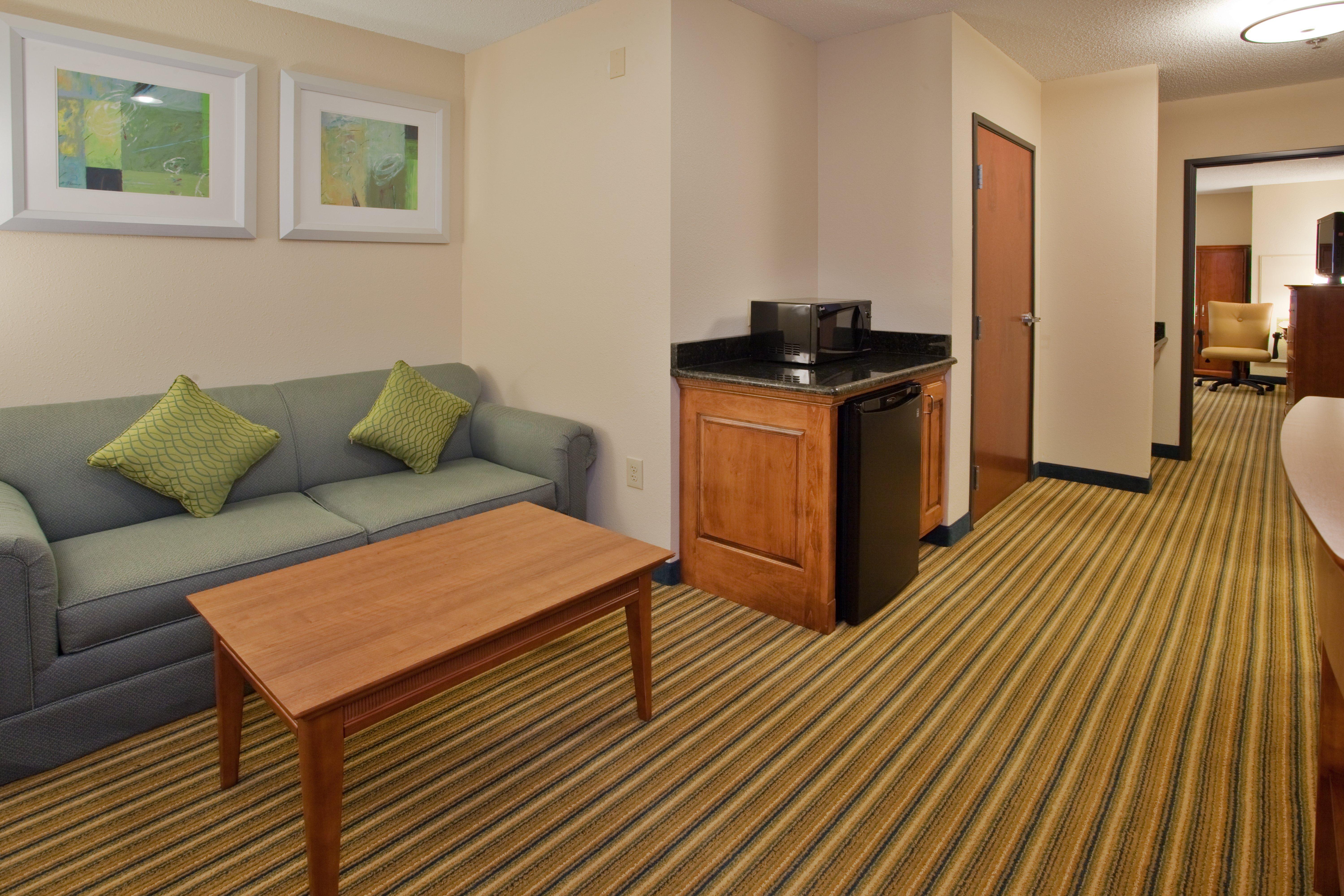 Holiday Inn Express Hotel & Suites Fredericksburg By Ihg Ngoại thất bức ảnh
