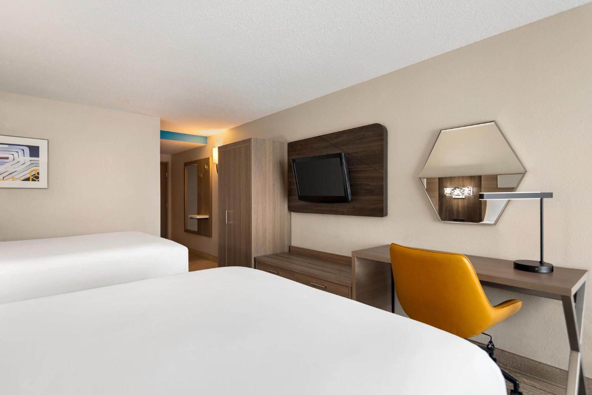 Holiday Inn Express Hotel & Suites Fredericksburg By Ihg Ngoại thất bức ảnh