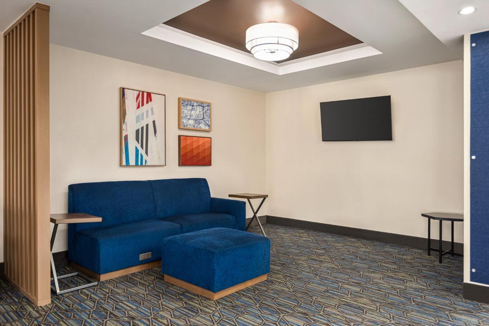 Holiday Inn Express Hotel & Suites Fredericksburg By Ihg Ngoại thất bức ảnh