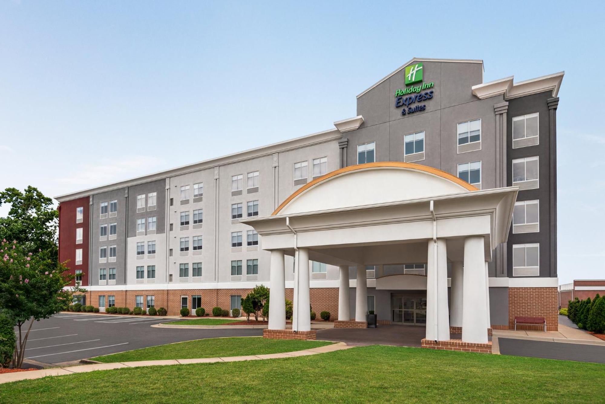 Holiday Inn Express Hotel & Suites Fredericksburg By Ihg Ngoại thất bức ảnh