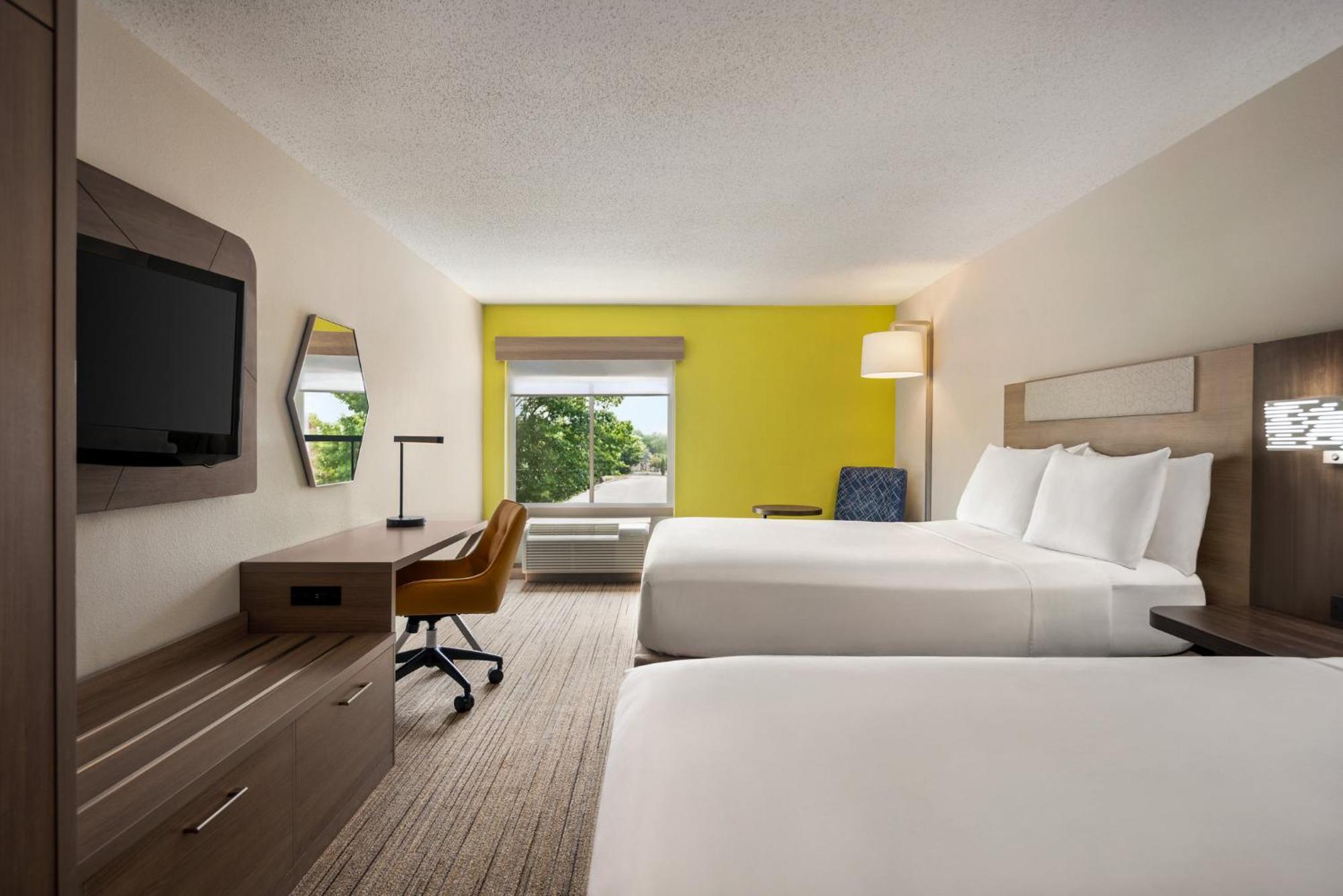 Holiday Inn Express Hotel & Suites Fredericksburg By Ihg Ngoại thất bức ảnh
